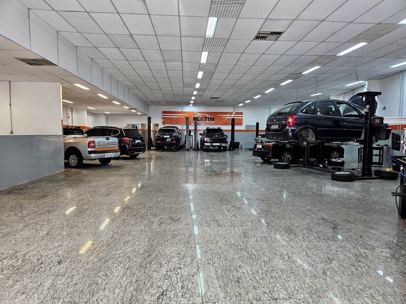 Área de serviço da Flatim com elevadores